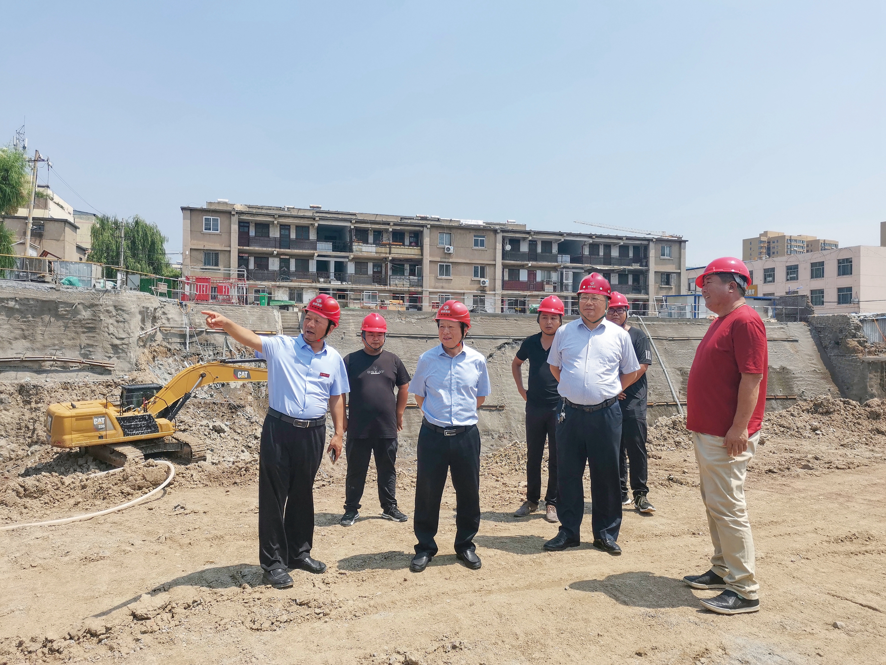 董事長蒞臨萊蕪建設(shè)項目調(diào)研